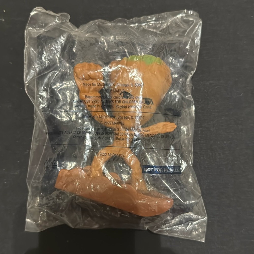 McDonald’s toy fast food, avengers Marvel, Thor, love and thunder Groot